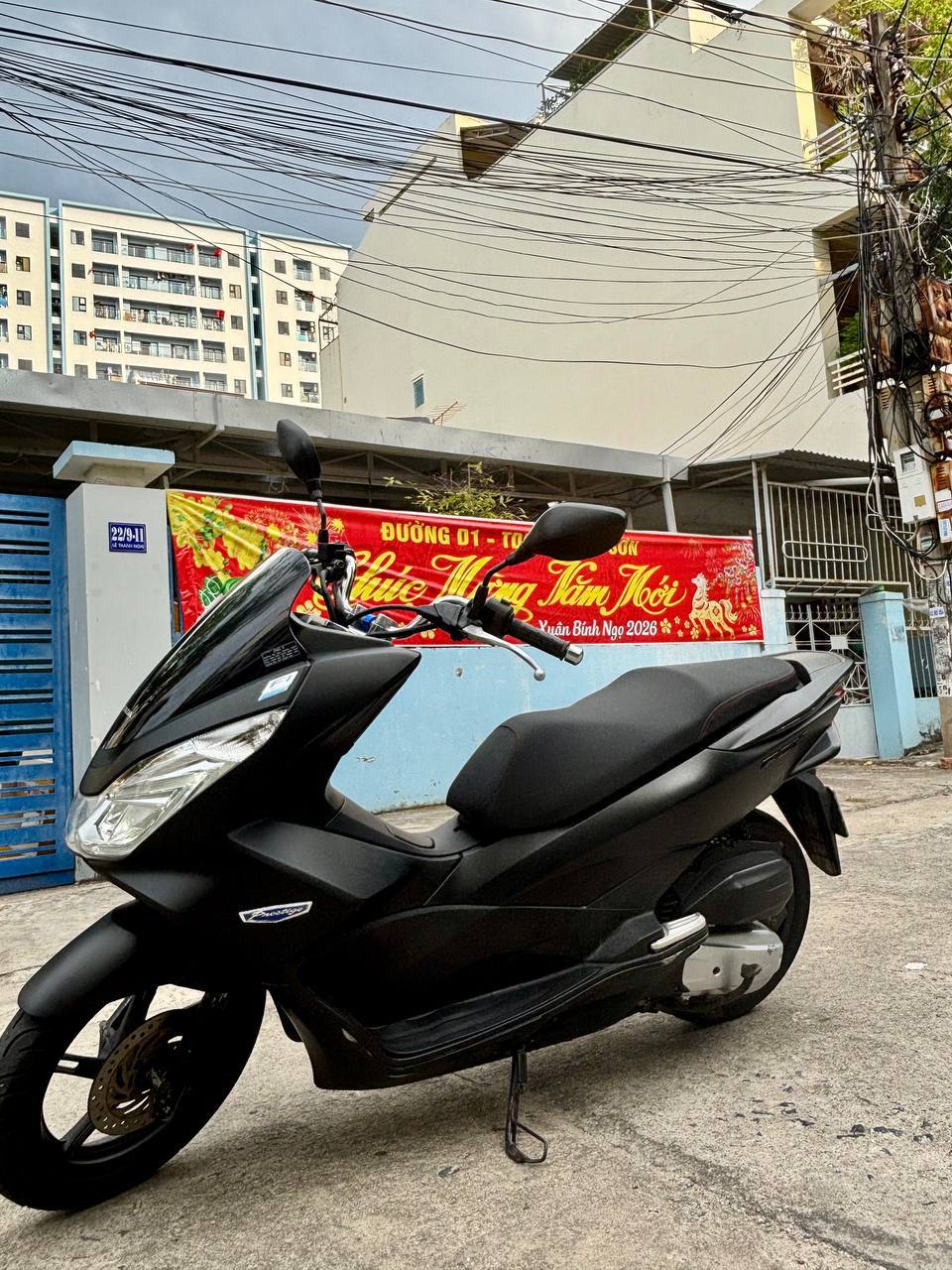 Фото 2: Honda PCX 125 второго поколения 2018 года, пробег 79 000 км…