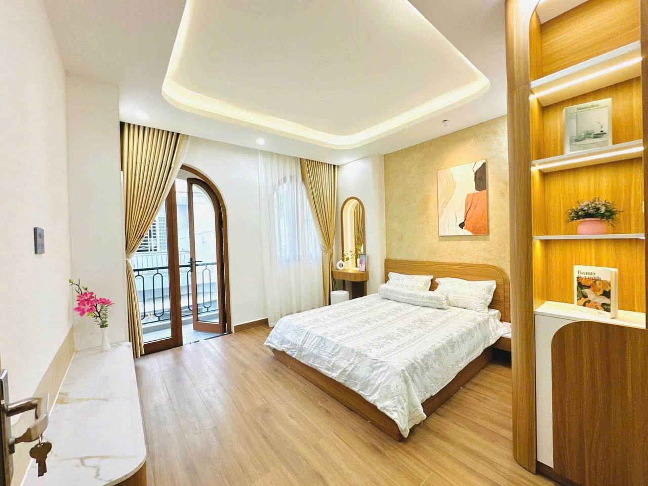 Дом 3 этажа, 3 спальни, 3 санузла, площадь 56 м²