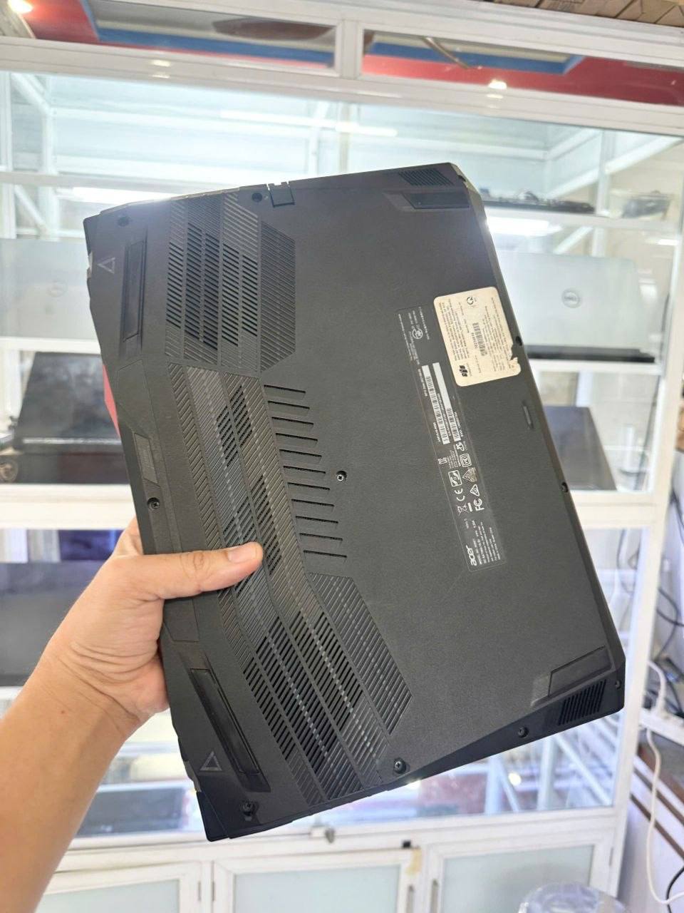Фото 2: Игровой ноутбук Acer Nitro 5 AN515-45: AMD Ryzen 7-5800H, 32 ГБ ОЗУ DD