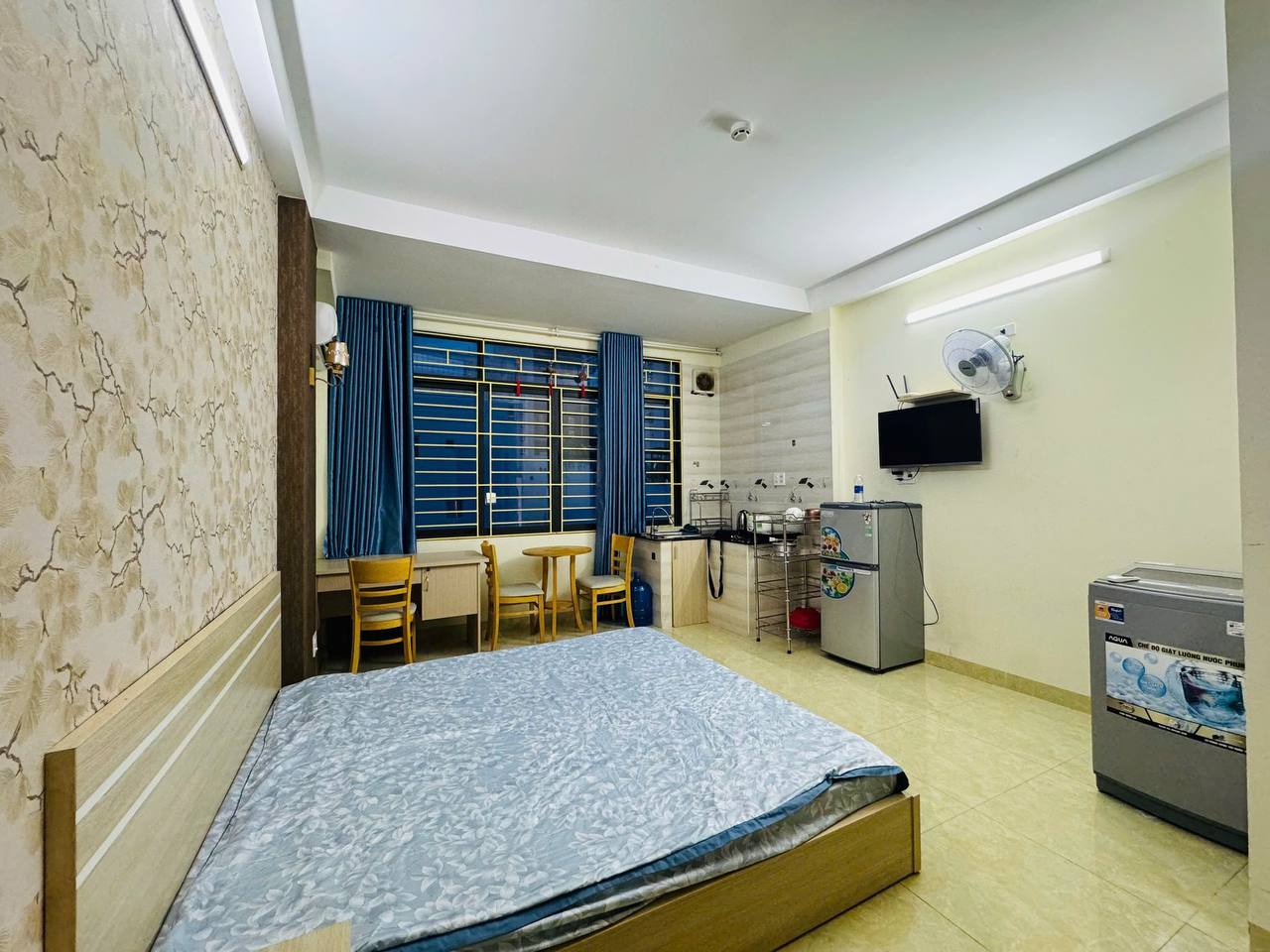 Сдаётся студия 30 м² с балконом и отдельной кухней на улице Nguyễn Thiện Thuật в центре…