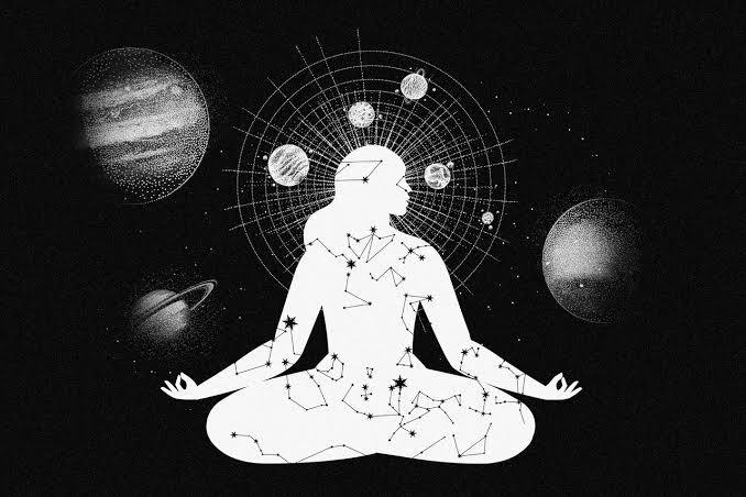 Фото 2: Предлагается массаж поющими чашами, который способствует здоровью тела и спокойствию ума.
