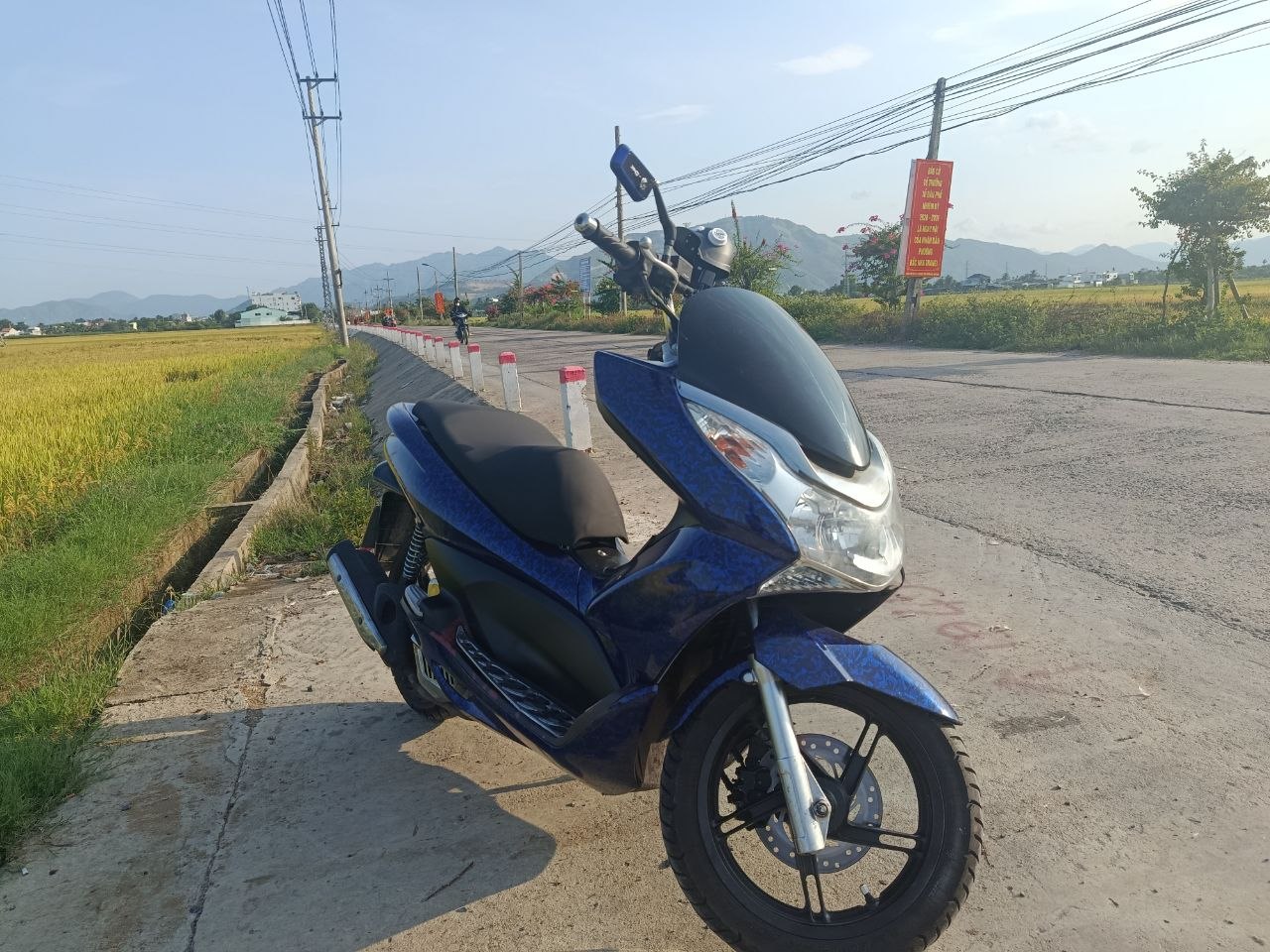 Honda PSX 2013 года, пробег 42 000 км, в хорошем состоянии внешне и те
