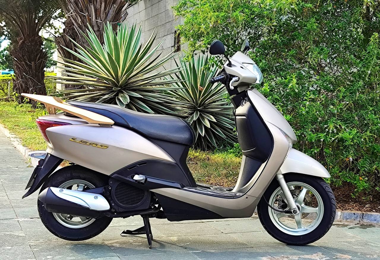 Фото 3: Продаётся скутер Honda Lead 2012 года, произведённый в Японии