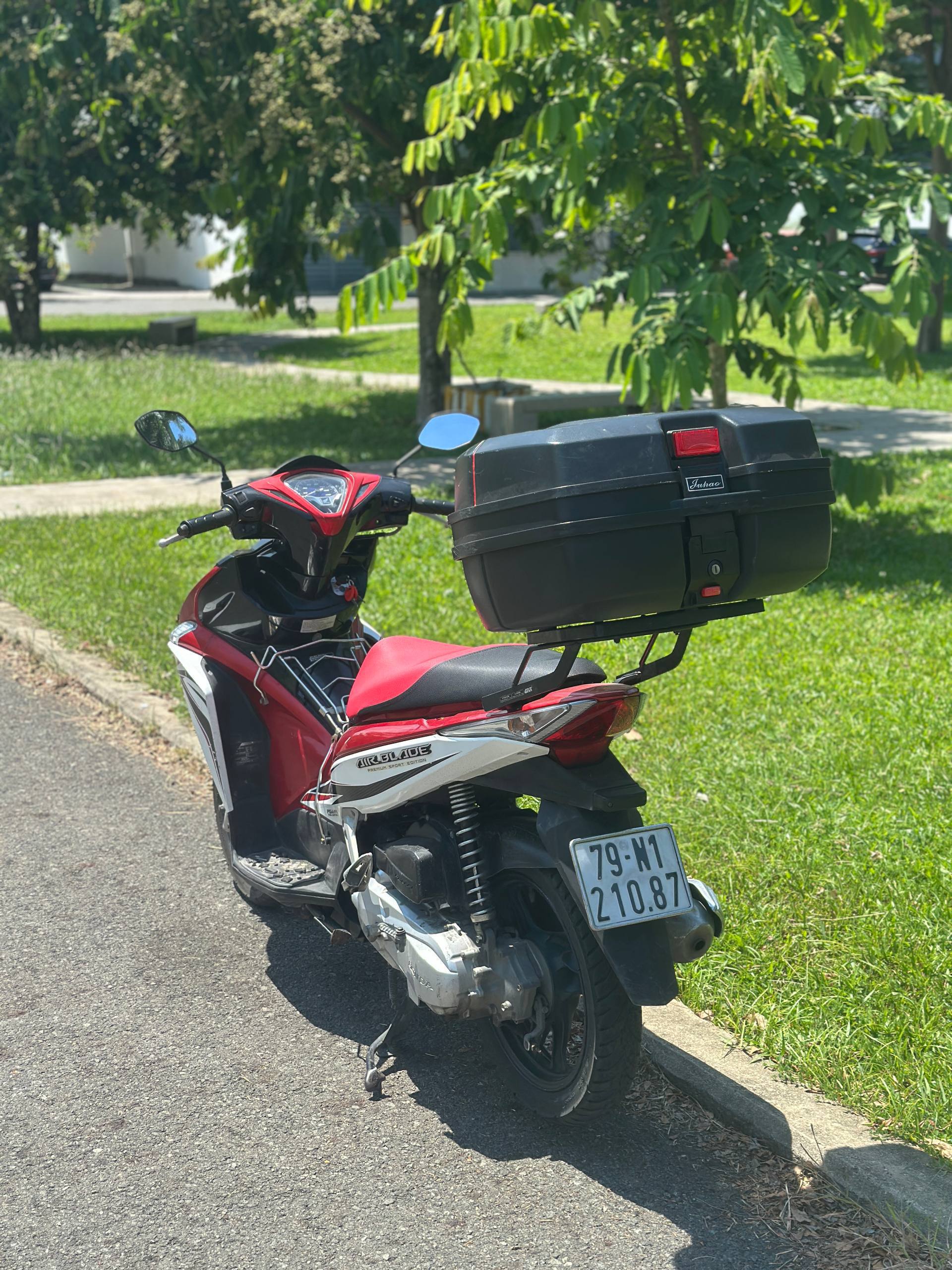Фото 3: Продаётся Honda Airblade 2012 года