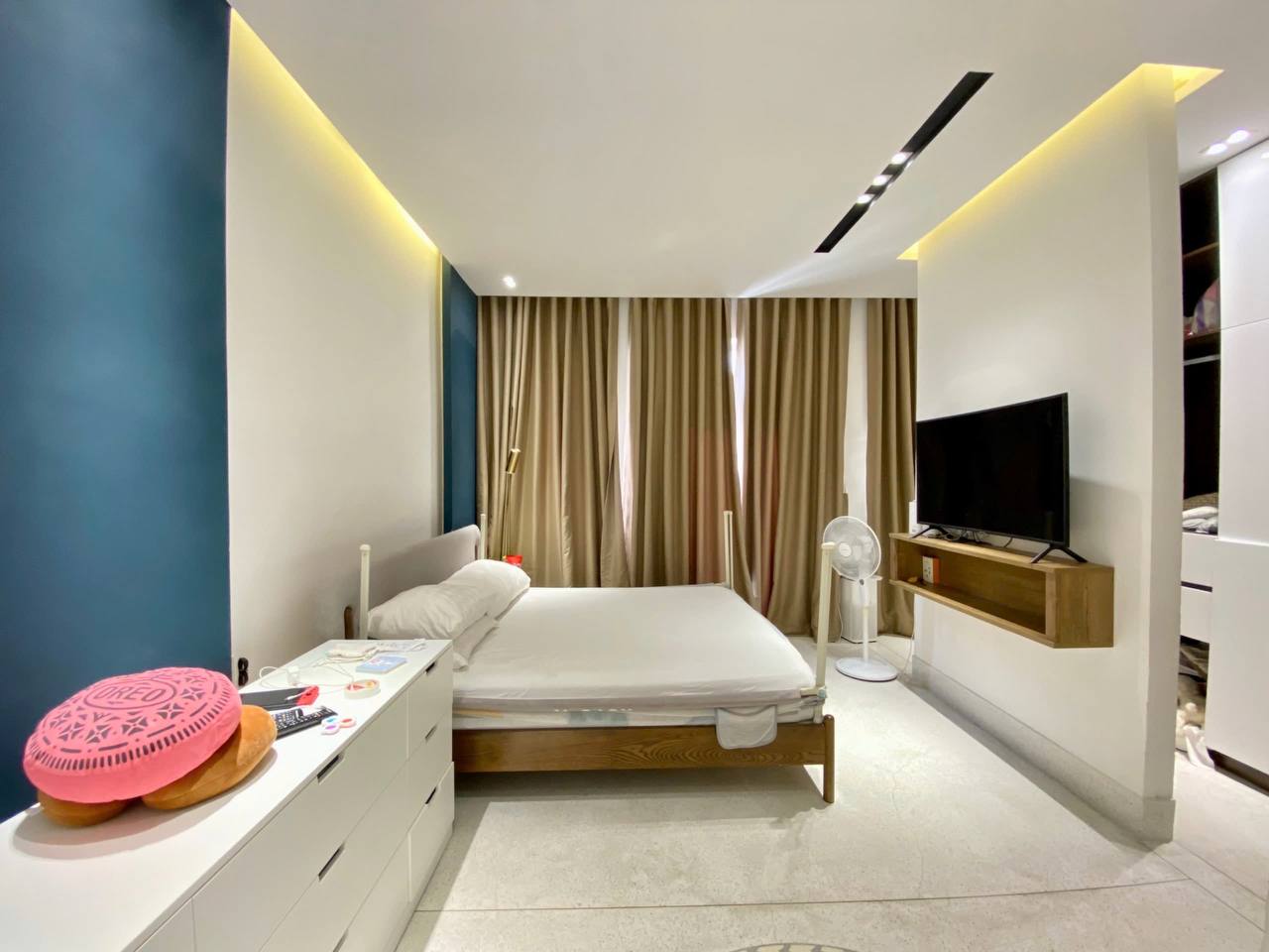 Дом 3 этажа, 3 спальни, 4 санузла, 120 м²
