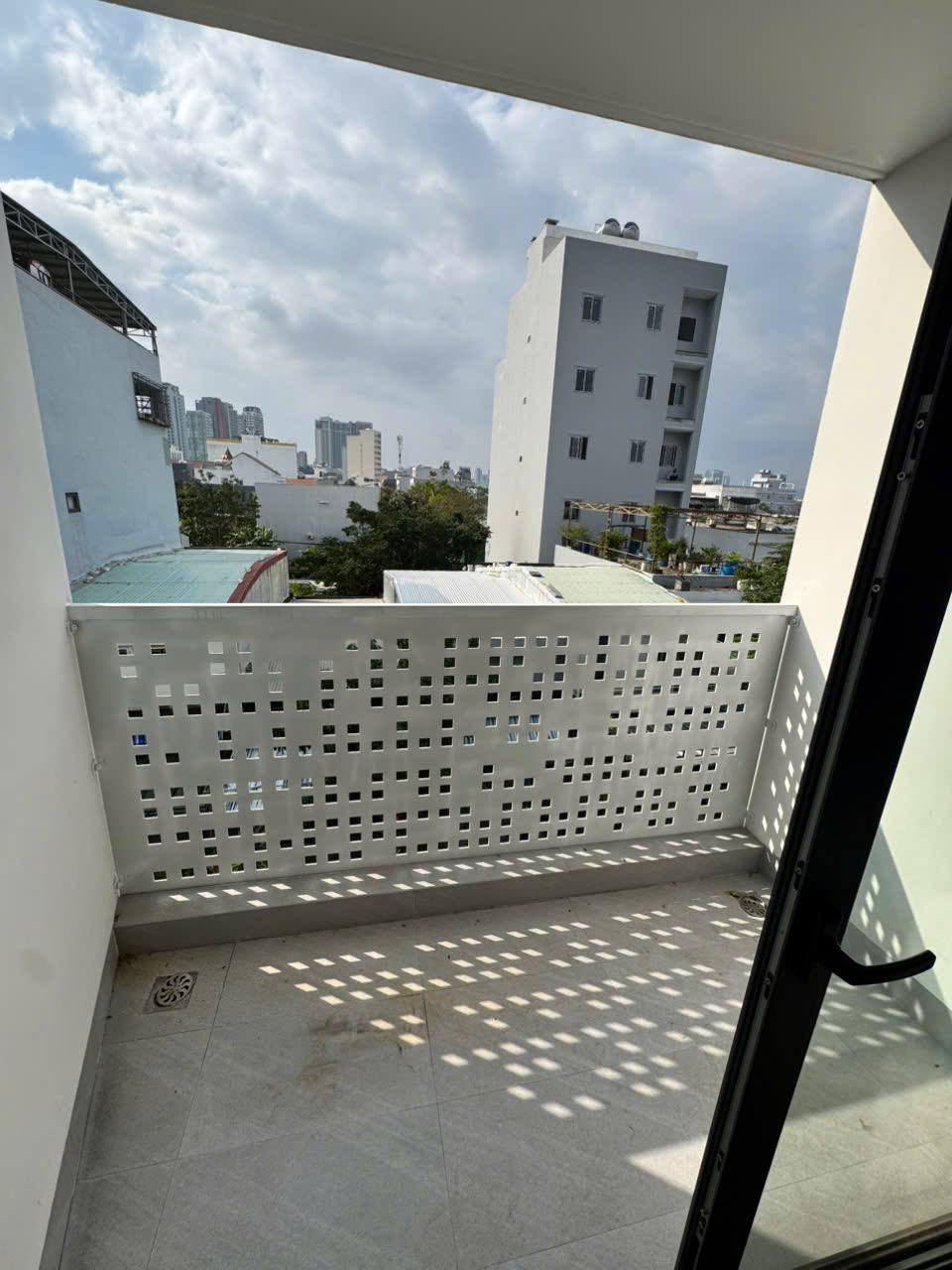 Фото 3: Апартаменты с одной спальней площадью 40 м² на улице Tan Thai 8 в районе Сон Тра, менее…