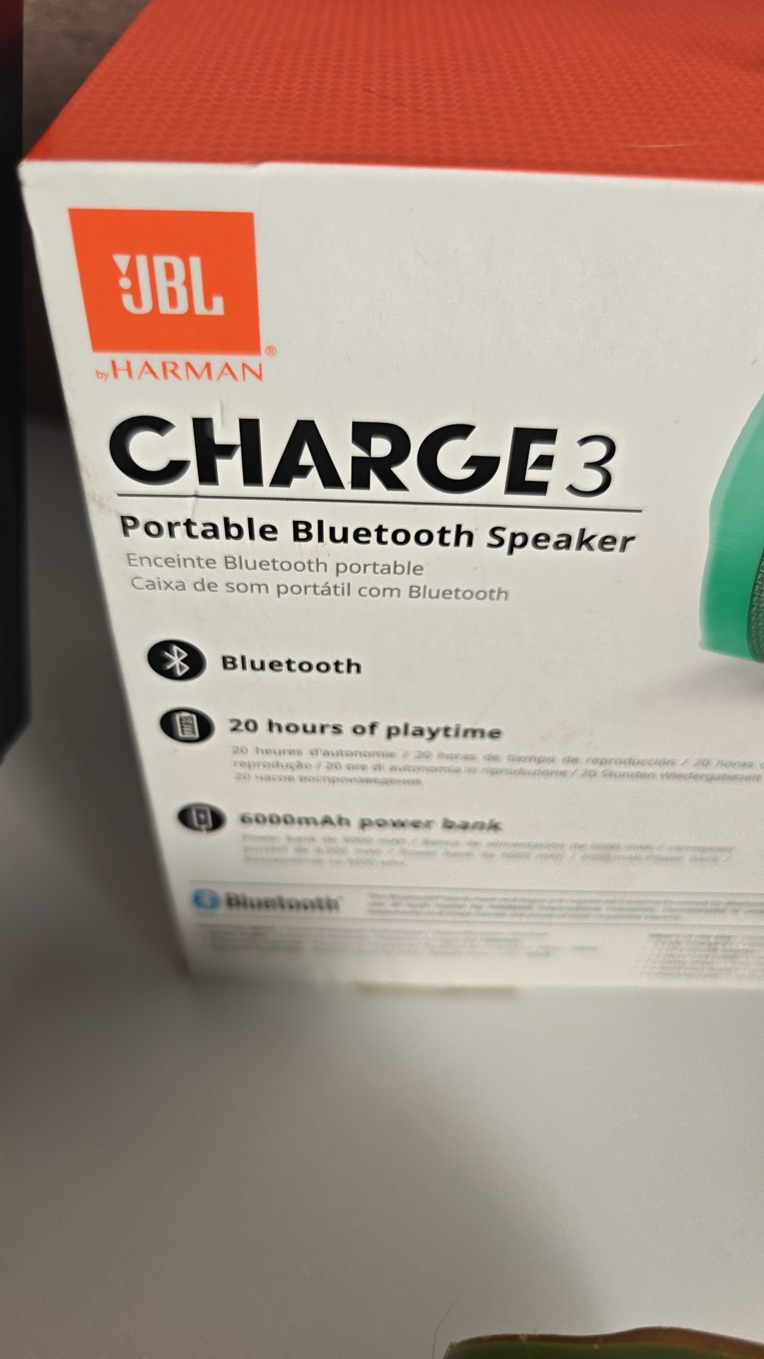 Фото 3: Продаю оригинальную колонку JBL Charge 3 Harman Kardon