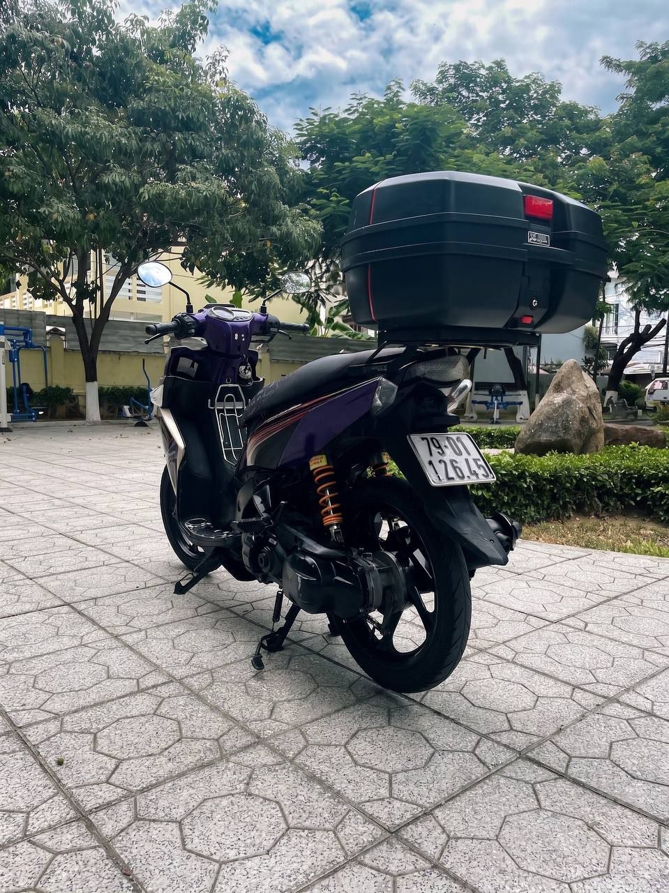 Фото 3: Продаётся Yamaha Nouvo 5, инжектор, с большим кофром, экономичный расход топлива.