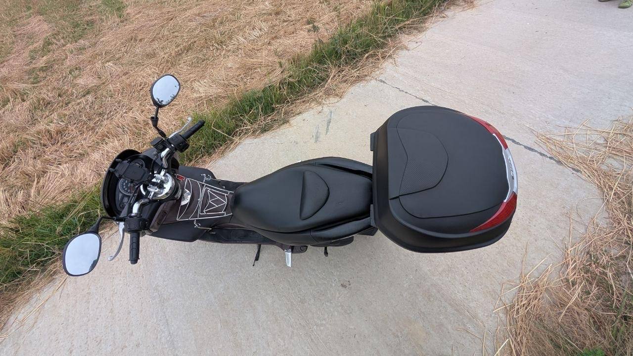 Фото 3: Продаётся Honda PCX 125SS 2010 года с пробегом 77 000 км, в хорошем техническом…