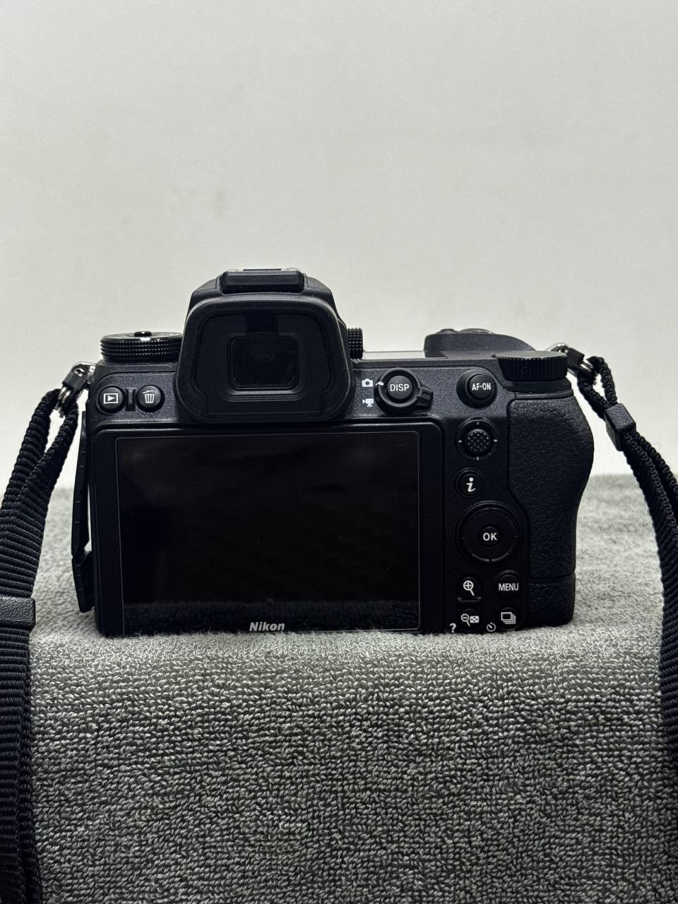 Фото 2: Продаётся камера Nikon Z6 II с объективом Tamron 28–75mm f/2.8 Di III VXD G2 для Nikon Z.