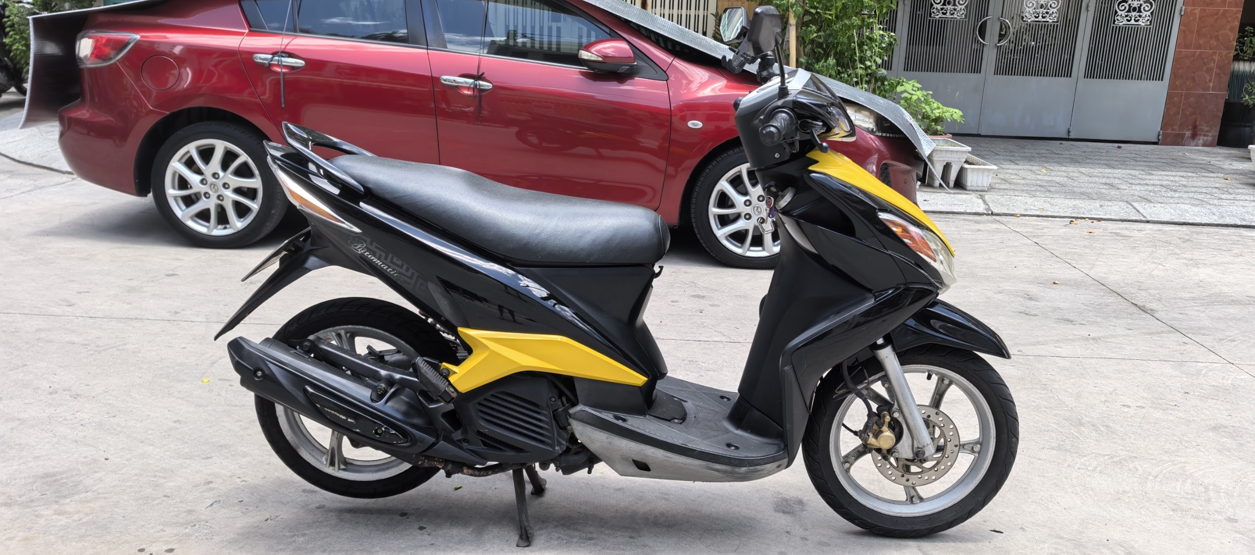 Фото 3: Продаётся Yamaha Luvias 125, 2012 год, двигатель 125 куб