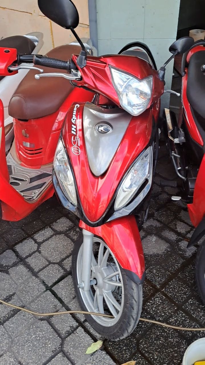 Продаётся скутер KYMCO Candy 50 2020 года в отличном техническом состоянии.