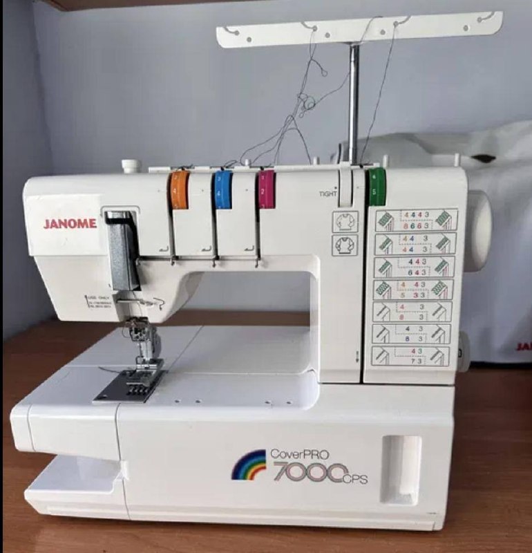 Продаётся распошивальная машина Janome CoverPro 7000 CPS в отличном состоянии.