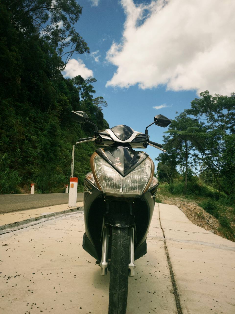 Продается Honda AirBlade 2012 года