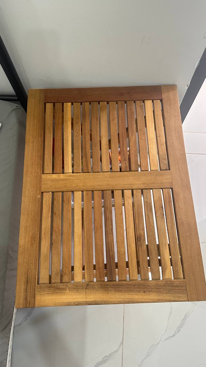 Фото 3: Продаётся столик размером 45×50 см