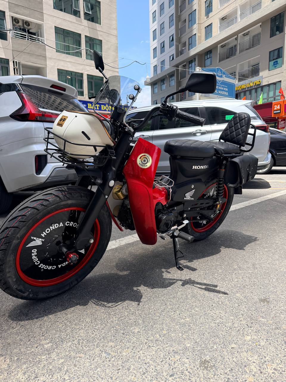 Продаётся кастомный мотоцикл Honda