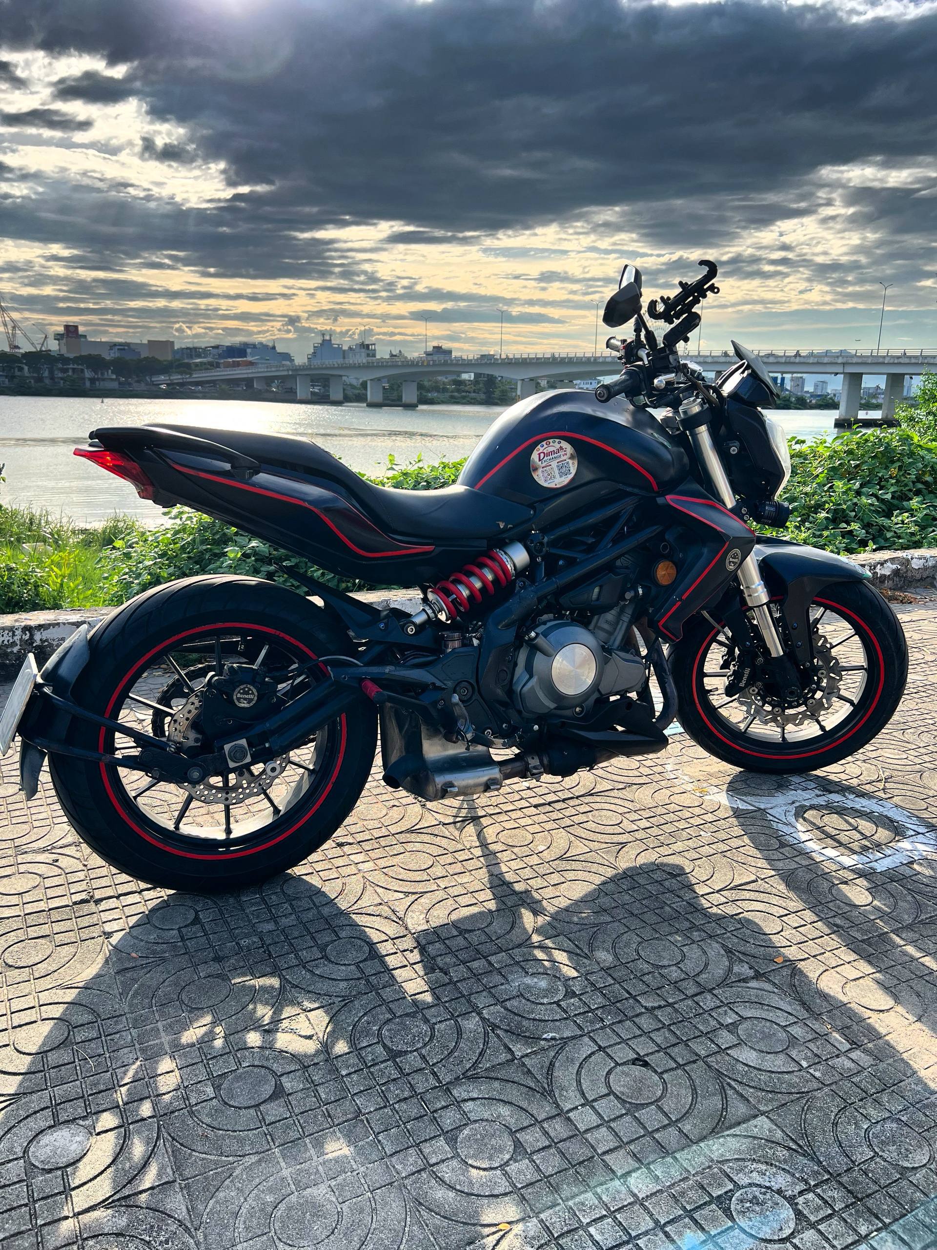 Мотоцикл Benelli 300 с пробегом 28 тыс