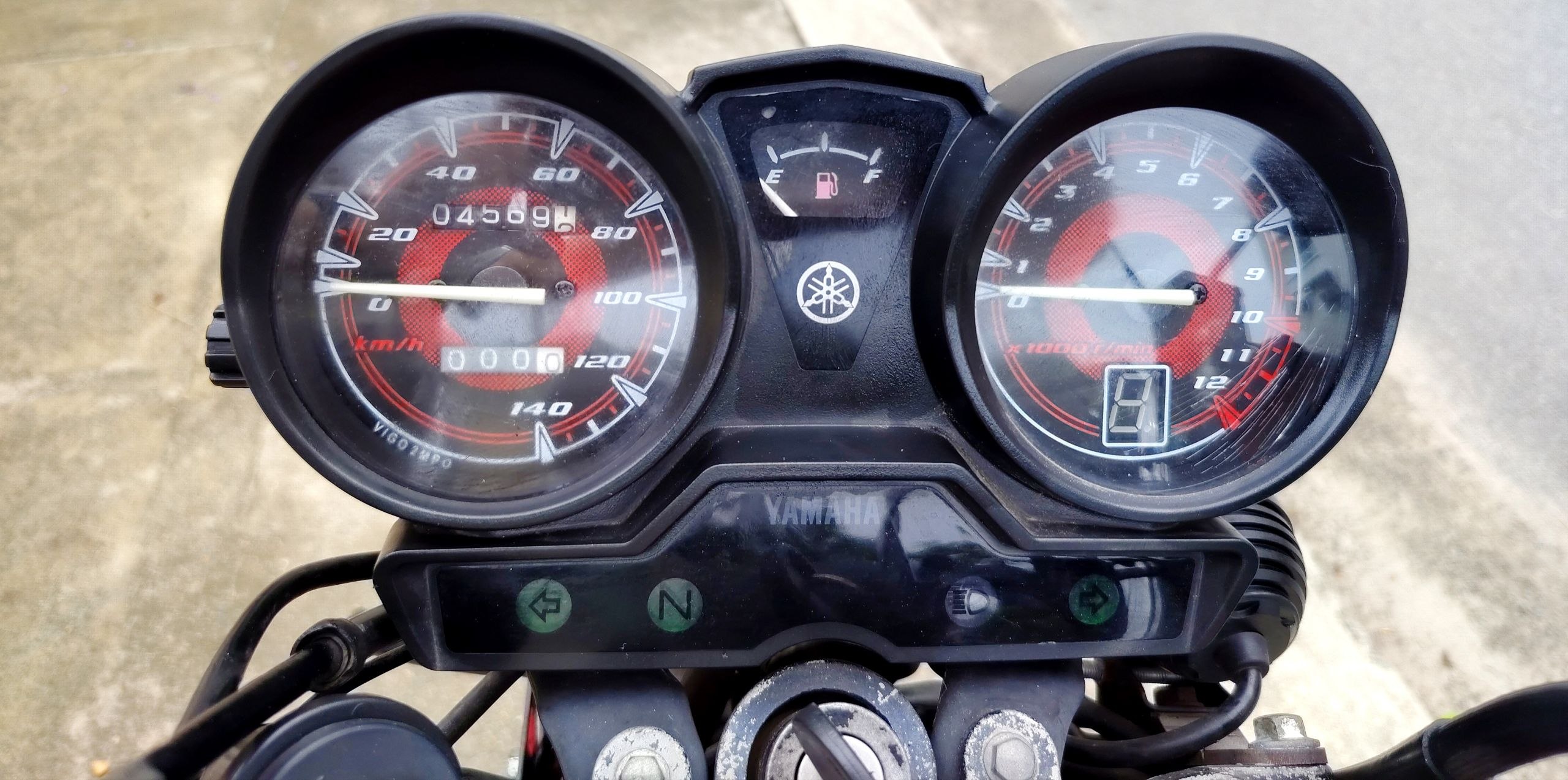 Фото 2: Продаю японский мотоцикл Yamaha YBR 125cc с механической коробкой передач.