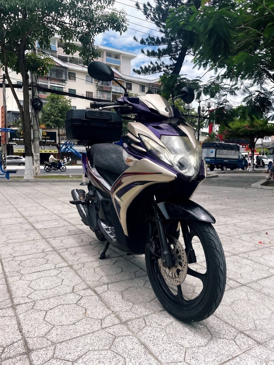 Фото 2: Продаётся Yamaha Nouvo 5, инжектор, с большим кофром, экономичный расход топлива.