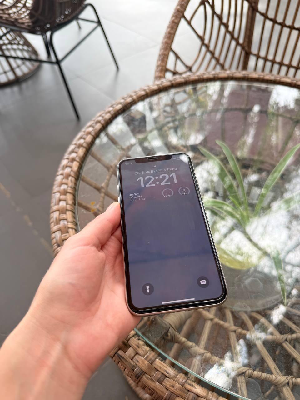 Фото 3: Продаётся iPhone X 64GB, купленный в салоне в Ханое