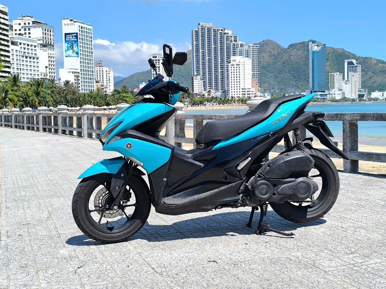 Фото 2: Продаются три байка в Нячанге: Yamaha NVX 155 (2016) за 24 000 000 дон