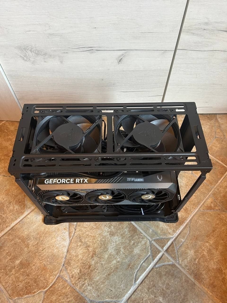 Фото 3: Продаётся топовая mini-itx сборка ПК: процессор AMD Ryzen 7 7800X3D, материнская плата…