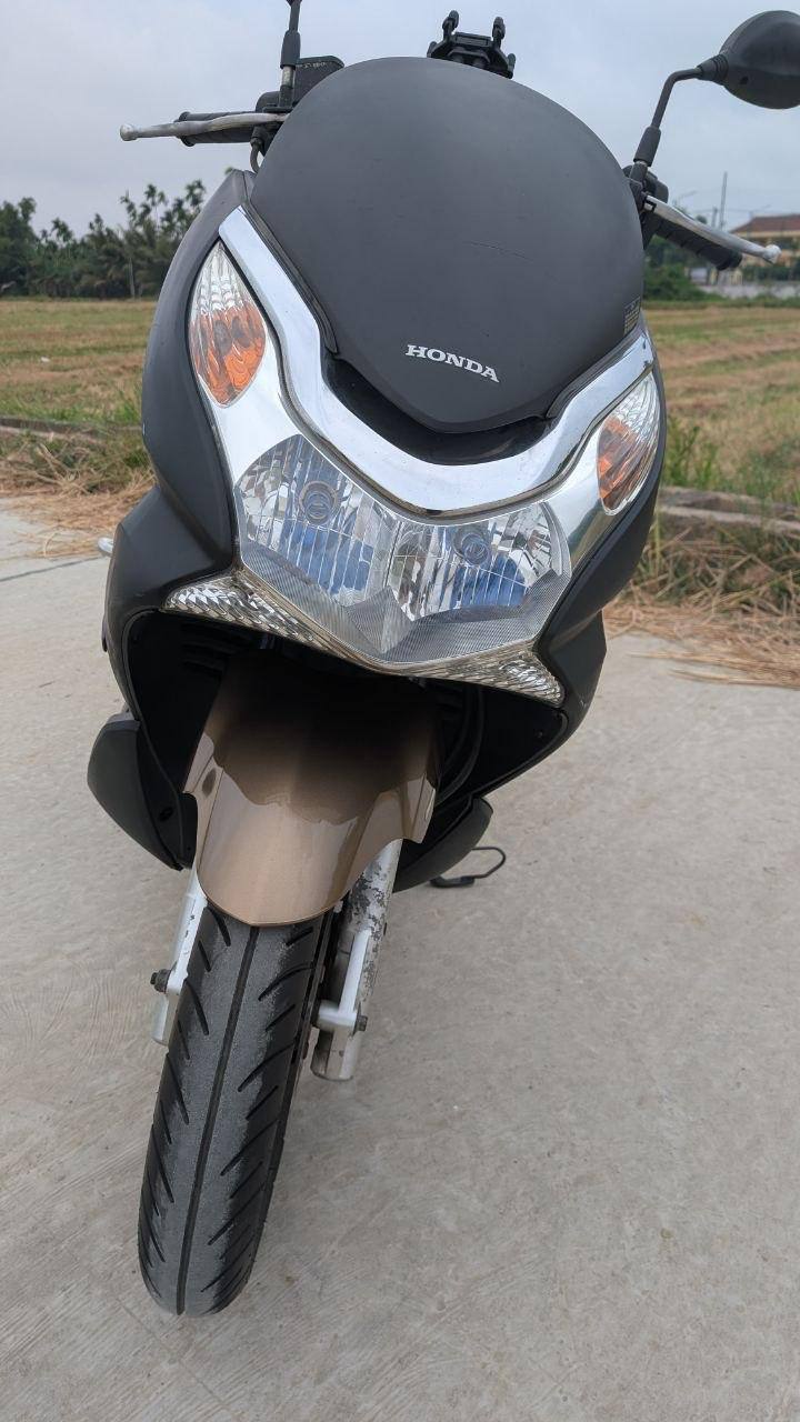 Продаётся Honda PCX 125SS 2010 года с пробегом 77 000 км, в хорошем техническом…
