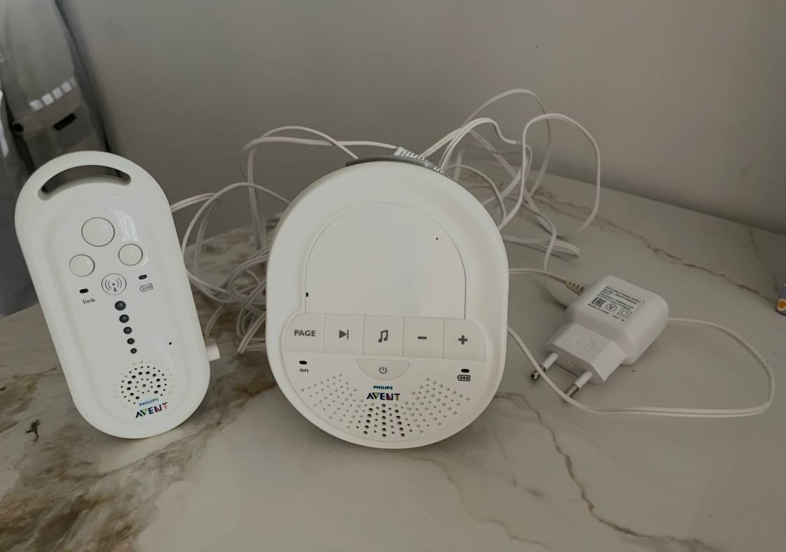Продаётся радионяня Philips Avent с радиусом действия до 50 м в помещении и до 300 м на…