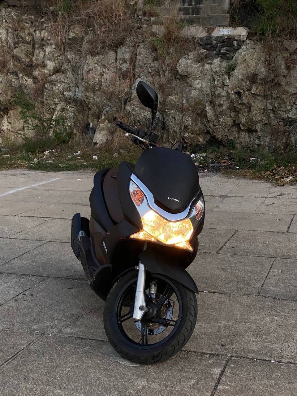 Honda PCX 2013 года, 125 см³, инжектор (FI)