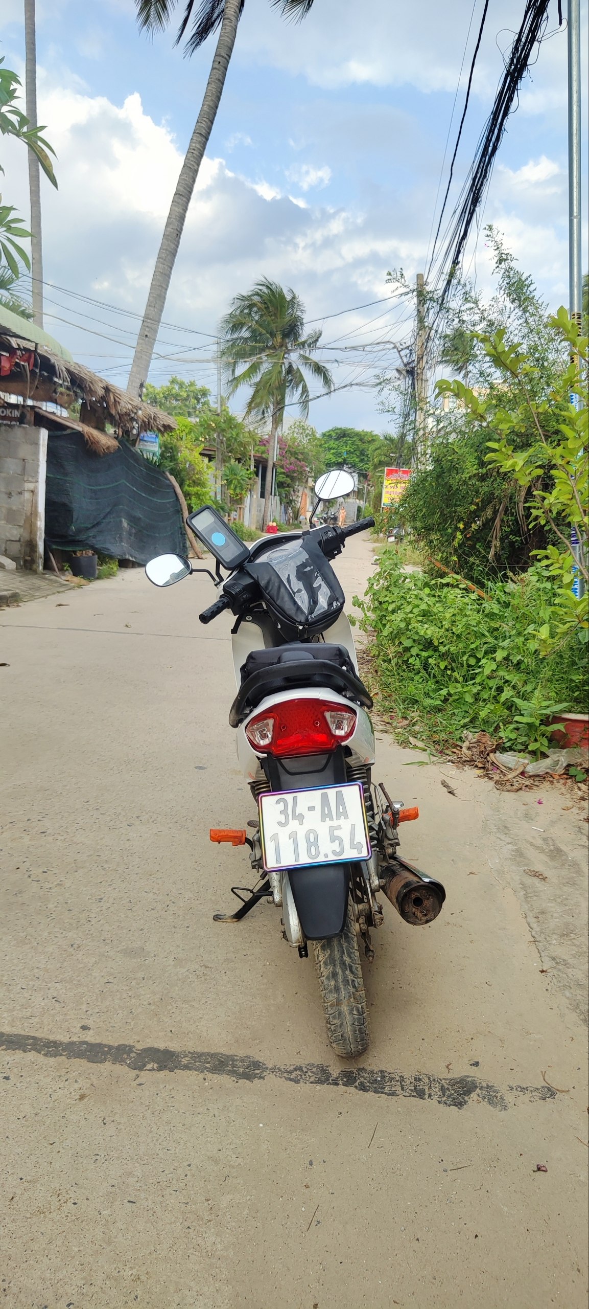 Фото 2: Продаётся и сдаётся в аренду скутер Honda 50cc (полуавтомат)