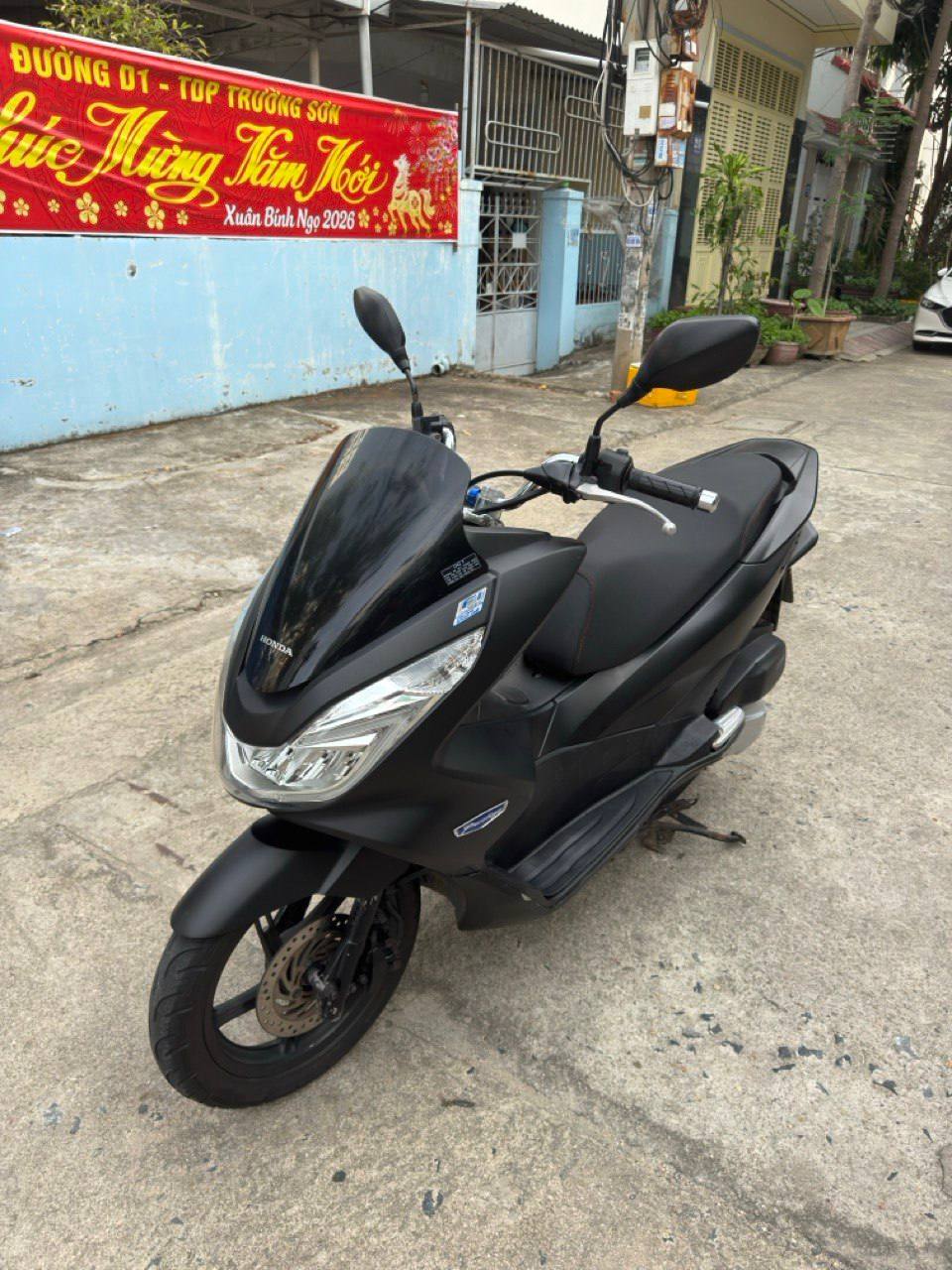 Фото 3: Honda PCX 125 второго поколения 2018 года, пробег 79 000 км…