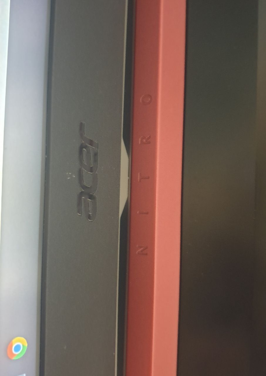 Фото 2: Продаётся игровой ноутбук Acer Nitro 515-51 в хорошем состоянии