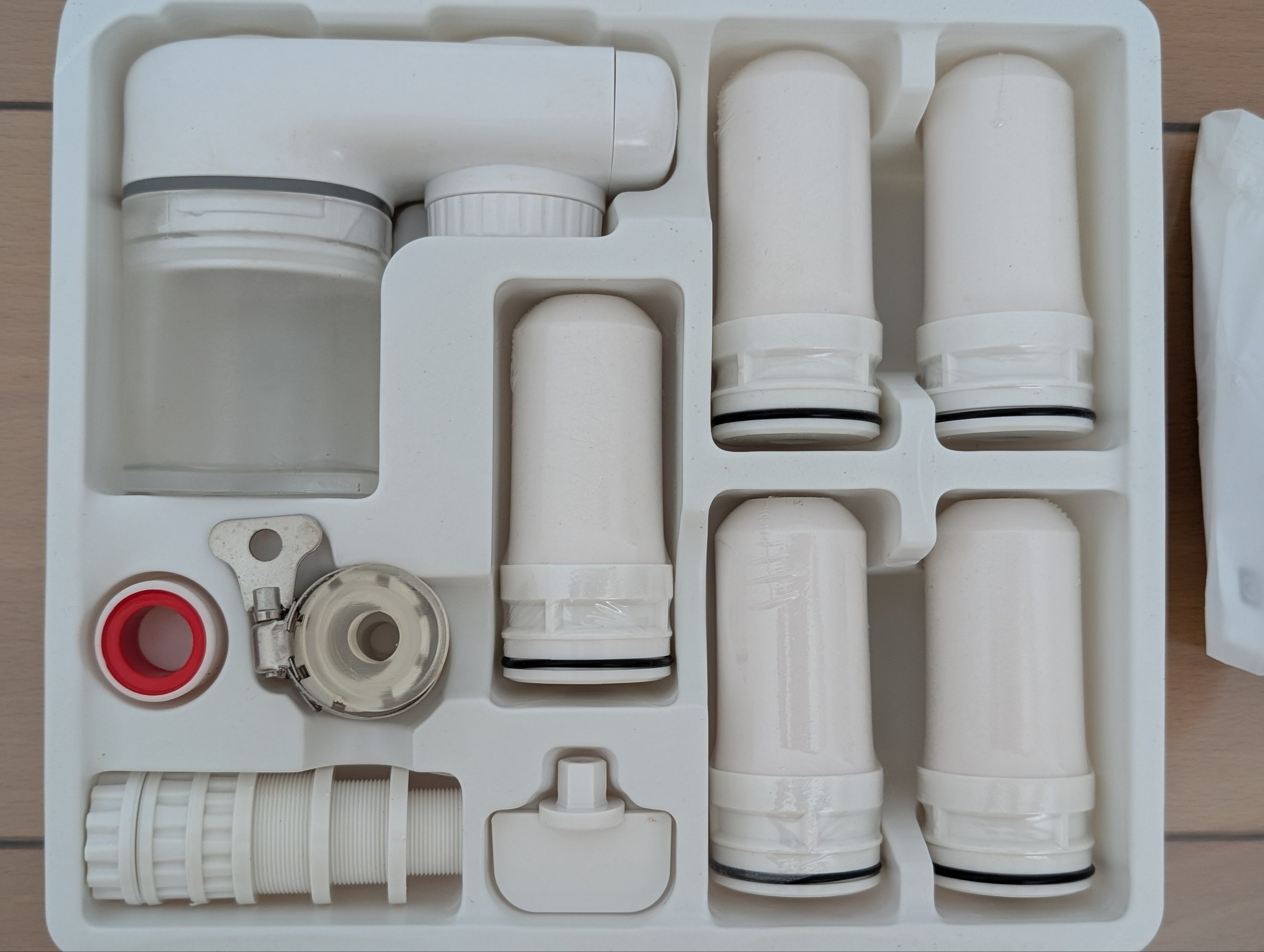 Фото 3: Продаётся новый фильтр для воды для крана, удаляет хлор, защищает от грязи, мелкой пыли…