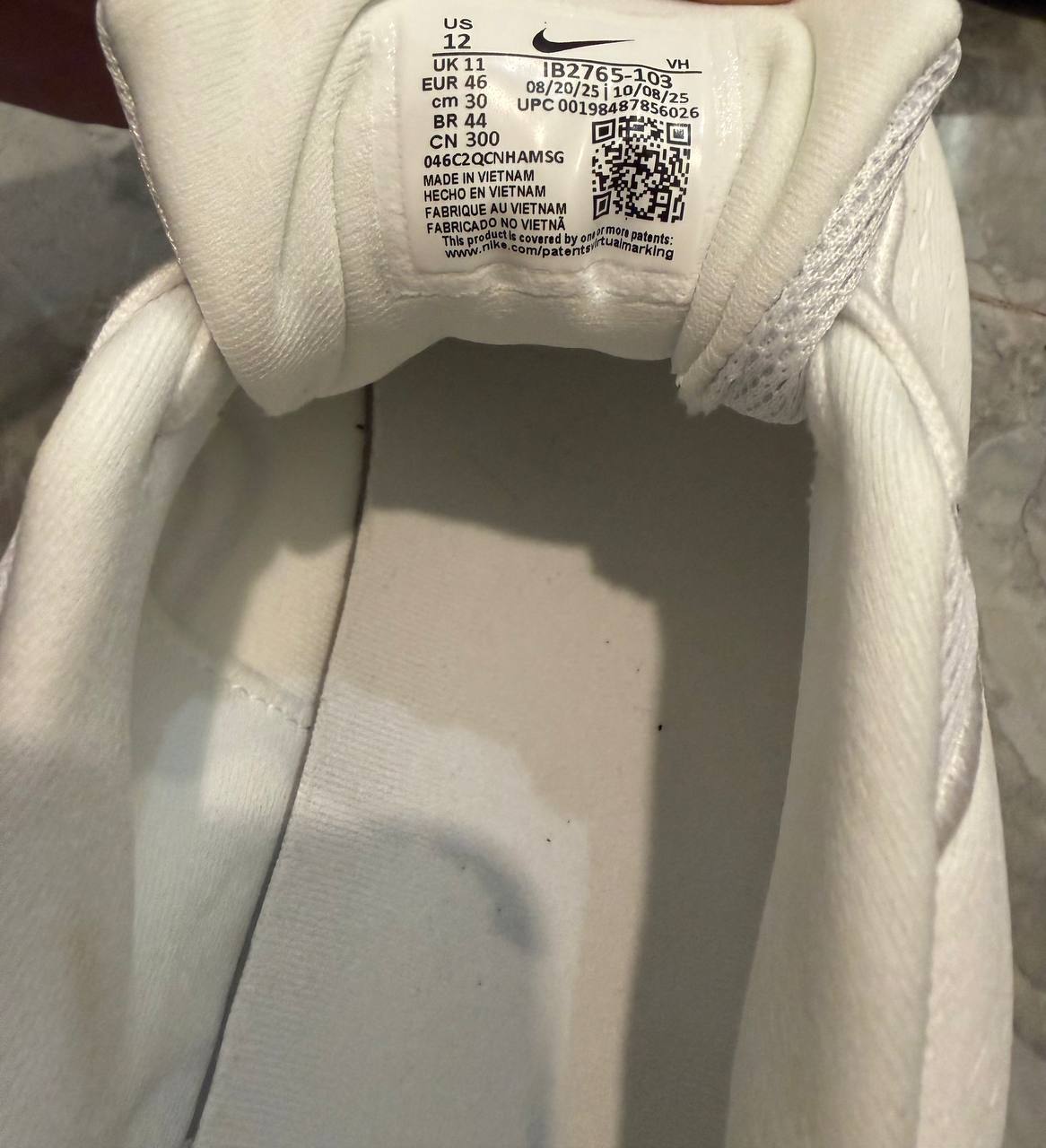 Фото 2: Почти новые кроссовки Nike, надевались один раз, состояние 10/10