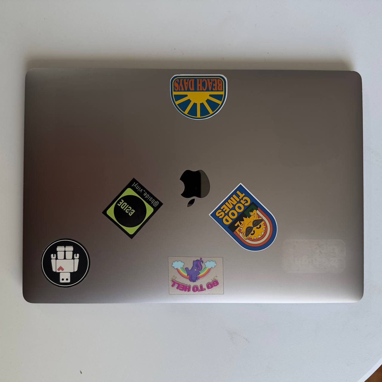 Продаётся MacBook Pro 2017 15-дюймовый, 512 ГБ