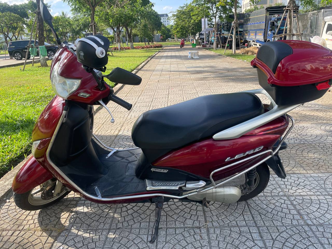 Фото 3: Продаётся скутер Honda Lead 110cc 2009 года с инжекторным двигателем.