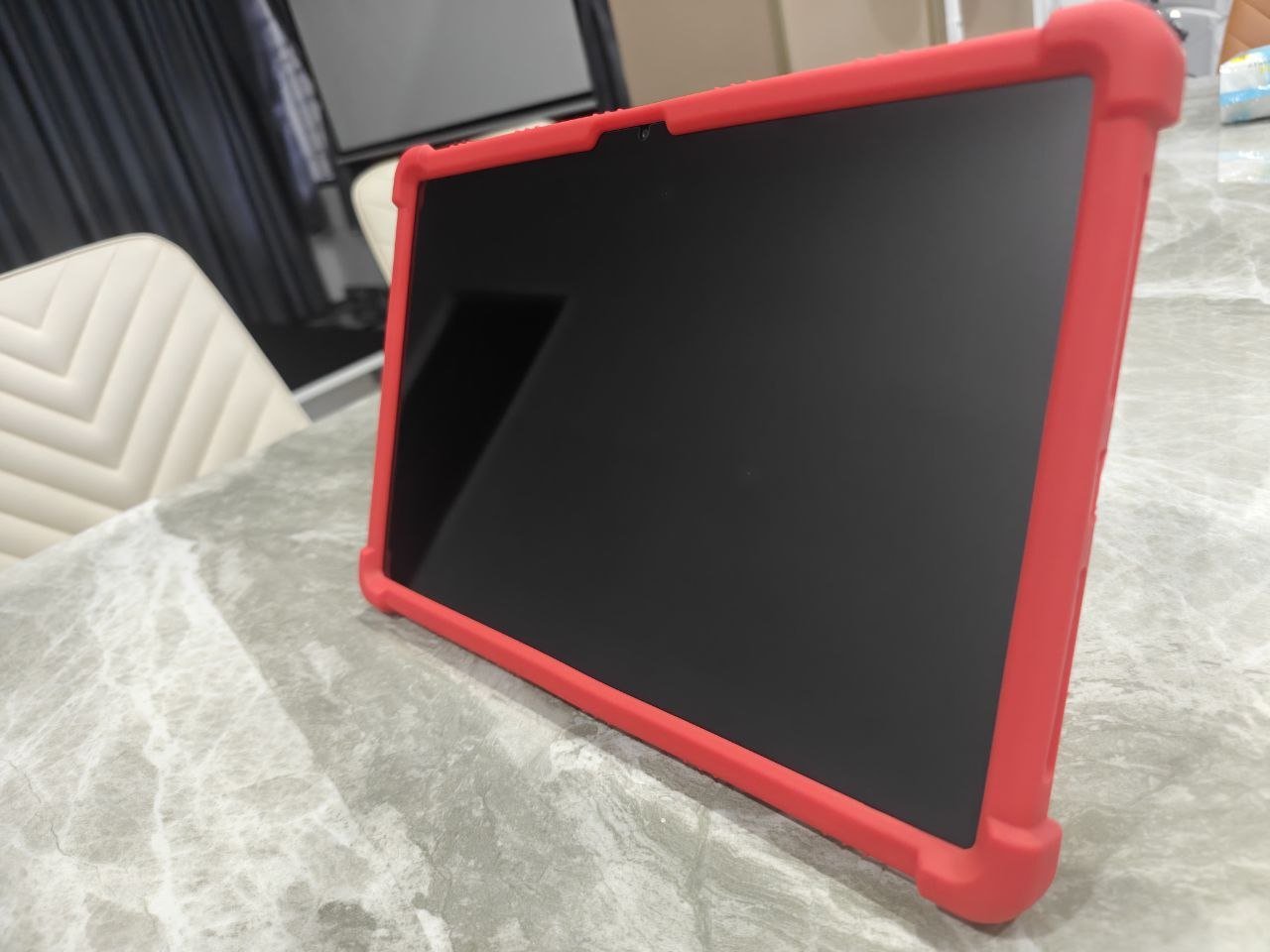Фото 2: Продаётся планшет Lenovo Yoga Tab Plus (TB520FU) 2025 года в идеальном