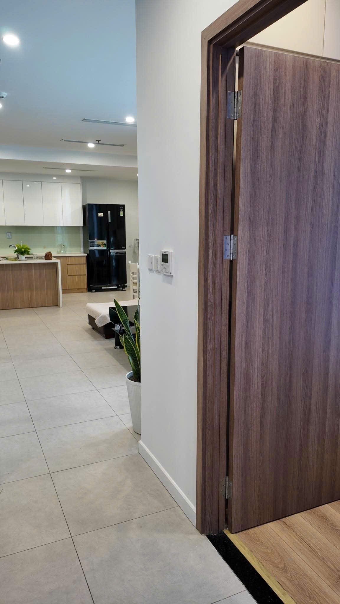 Фото 3: Сдаётся квартира в Scenia Bay, 3 спальни, 80 м², 2 ванные комнаты, бал