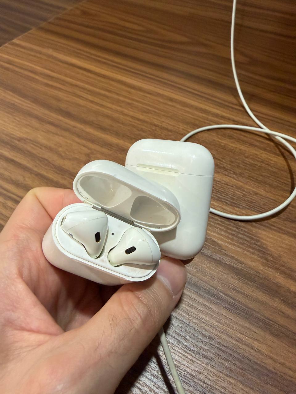 Продаются AirPods Pro 2 поколения с зарядным чехлом и двумя…