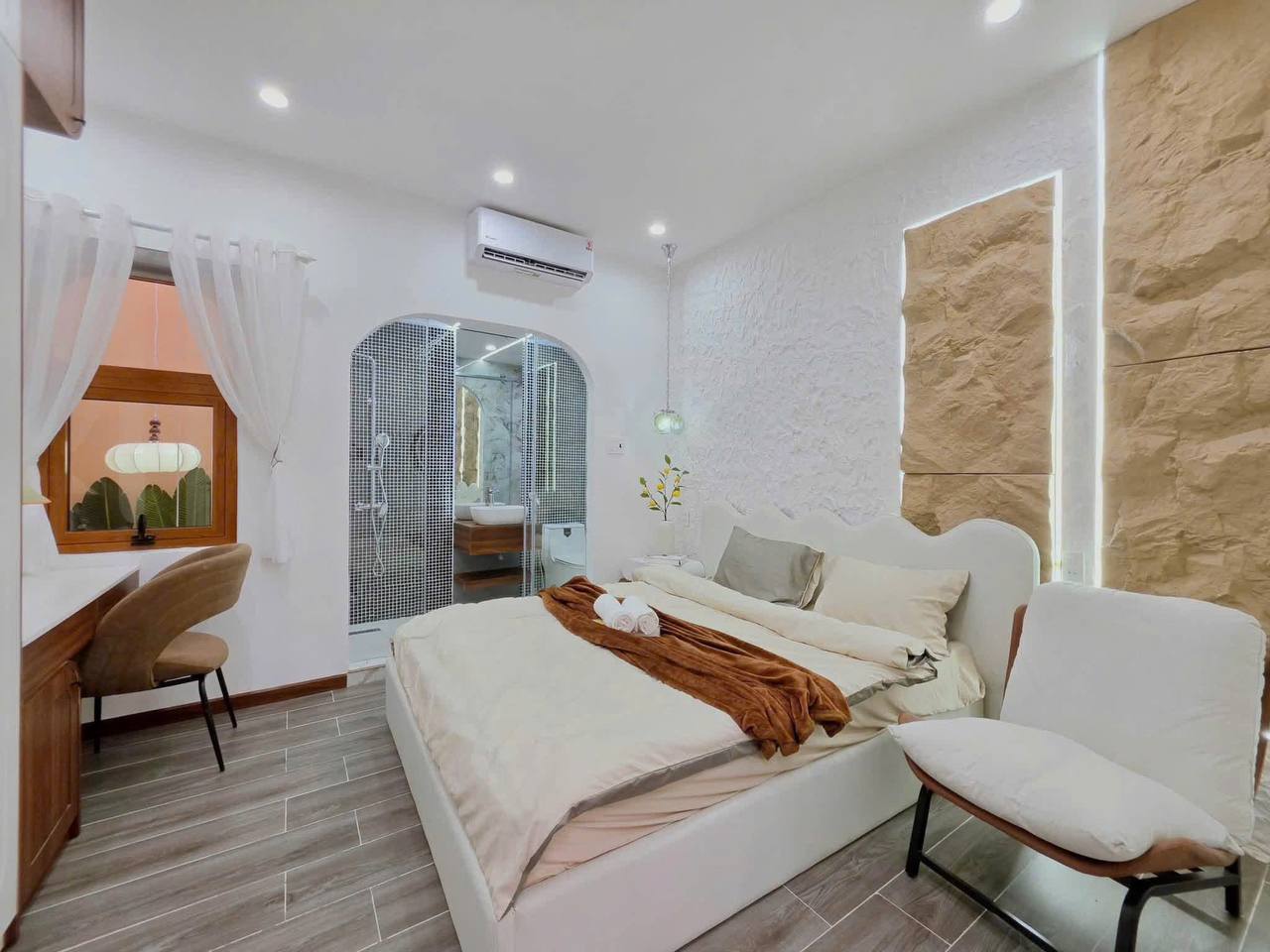 Дом 3 этажа, 3 спальни, 4 санузла, 60 м²