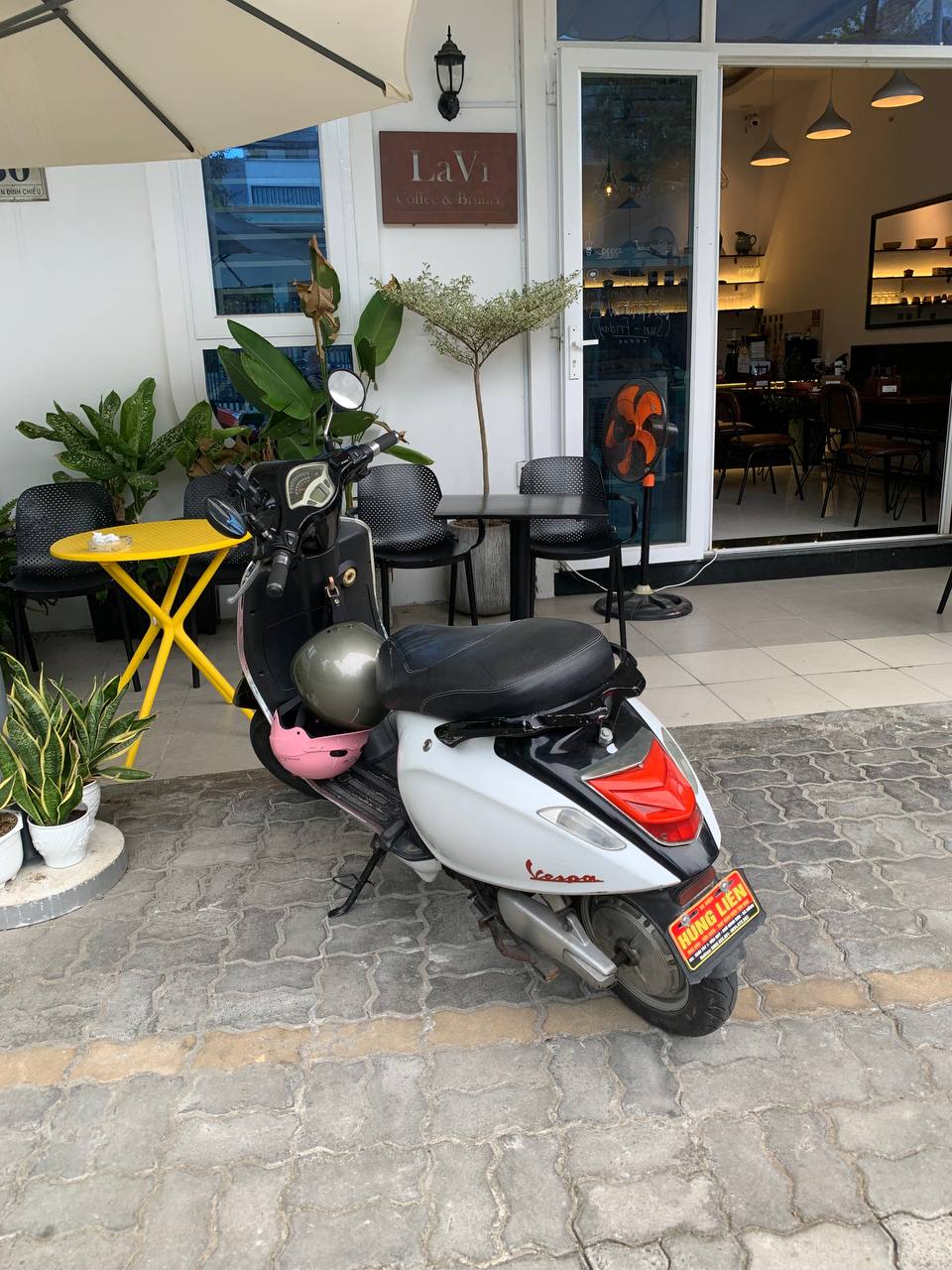 Фото 3: Продаётся электроскутер Vespa в отличном состоянии, всё работает