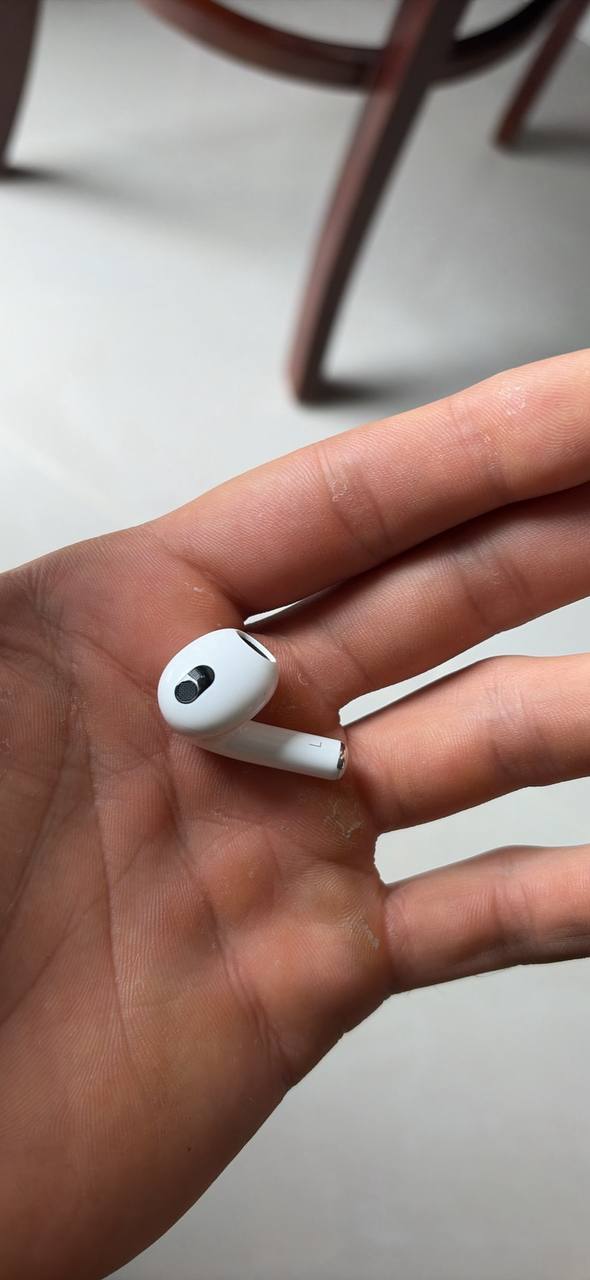 Фото 2: Продаются оригинальные наушники AirPods Pro 2 (почти новые) и AirPods…