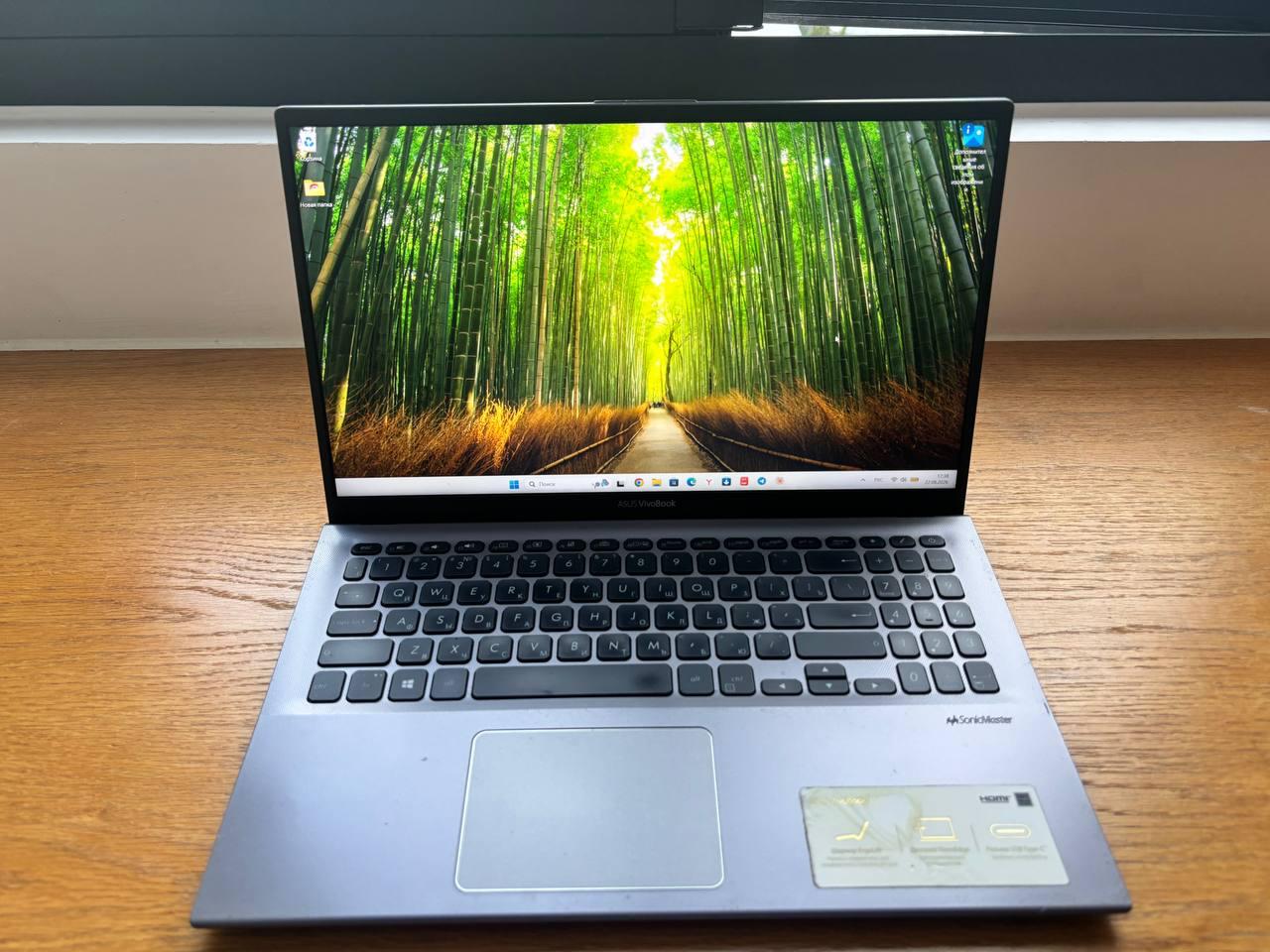 Продаётся ноутбук ASUS Vivobook X512D с процессором Ryzen 5 3500U, 16…