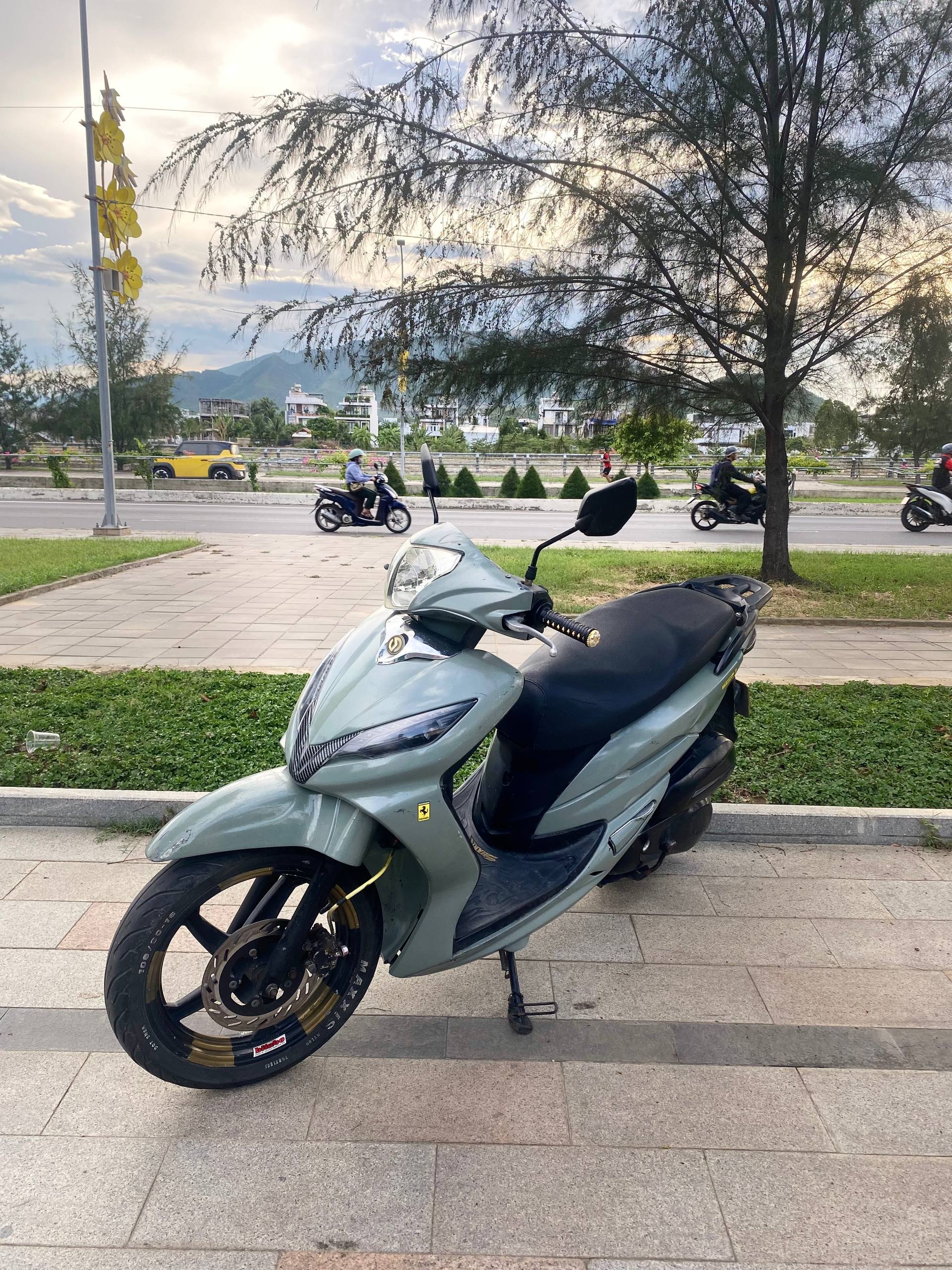 Продаётся байк SYM SHARK, 125 кубов, большой и удобный для Нячанга