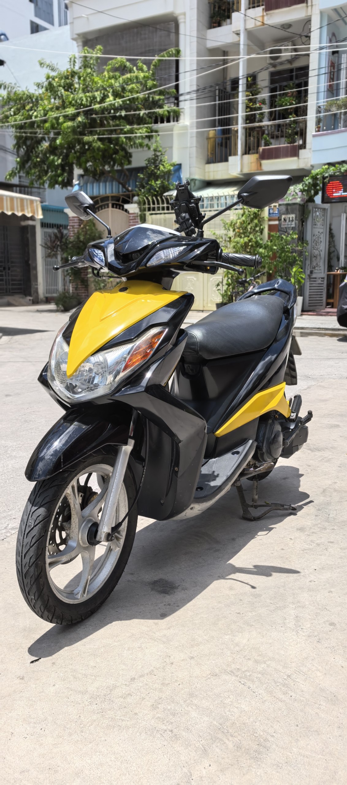 Продаётся Yamaha Luvias 125, 2012 год, двигатель 125 куб