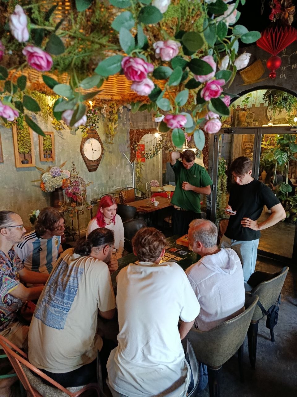 Фото 2: Английский разговорный клуб GameTalk собирается в среду в Jungle Coffee.