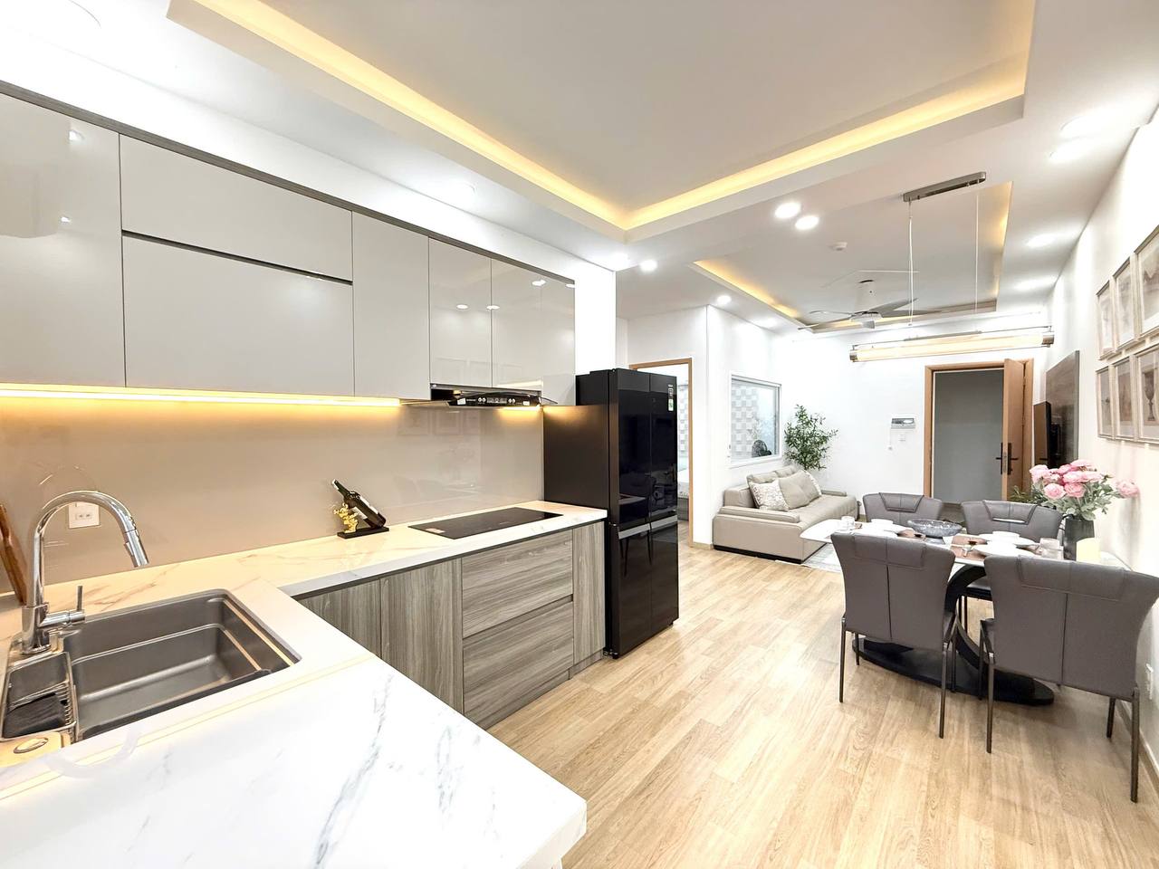 Фото 2: Сдаётся новая светлая квартира 59 м² с двумя спальнями, двумя…