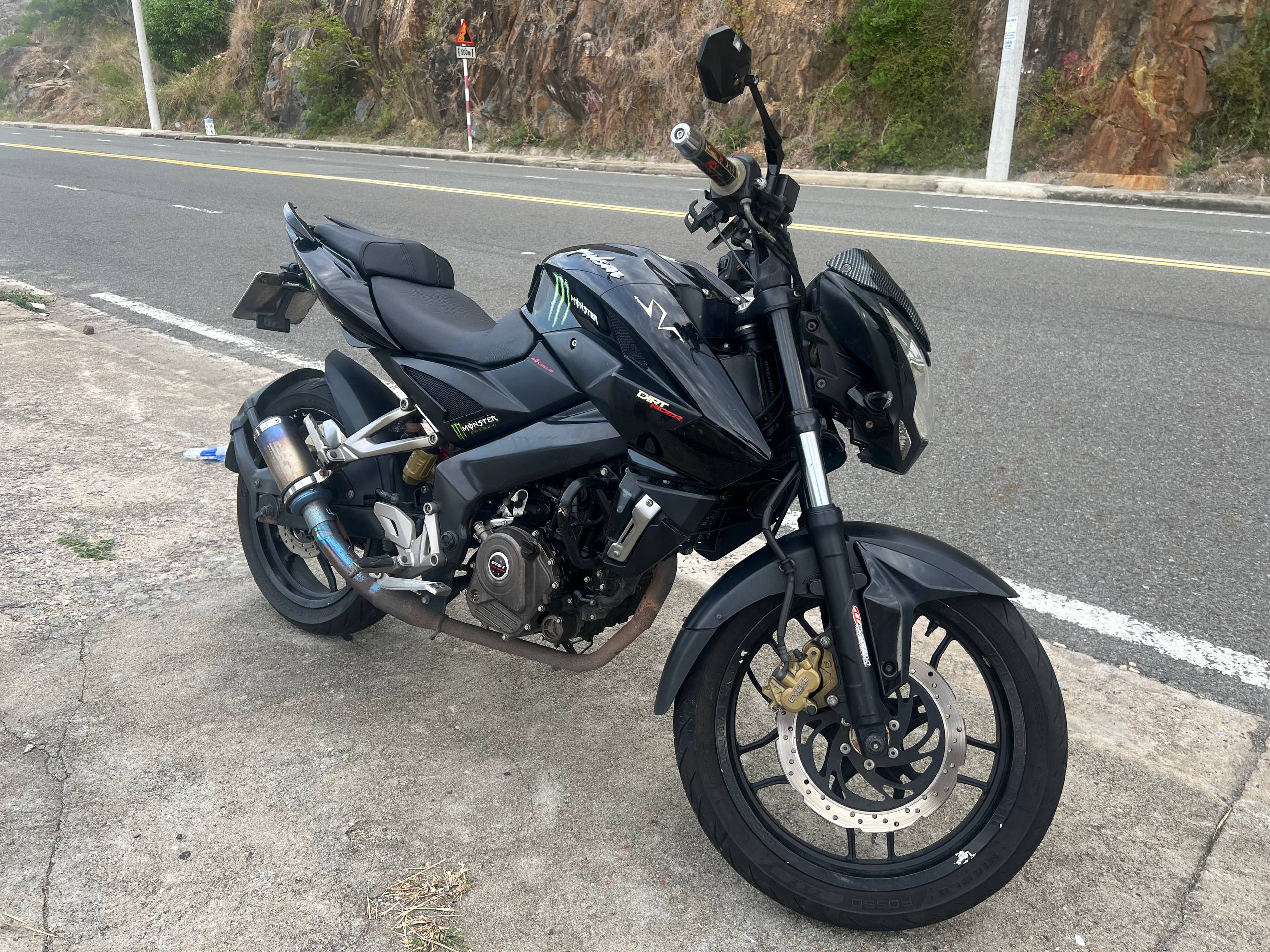 Фото 2: Продаётся Bajaj Pulsar NS200 в отличном техническом состоянии
