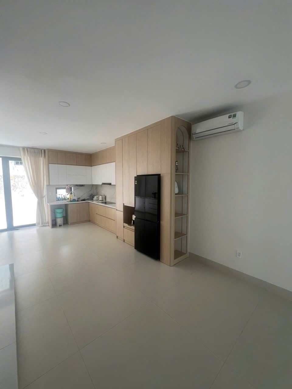 Новый дом в аренду в районе Ми Гиа площадью 270 м²