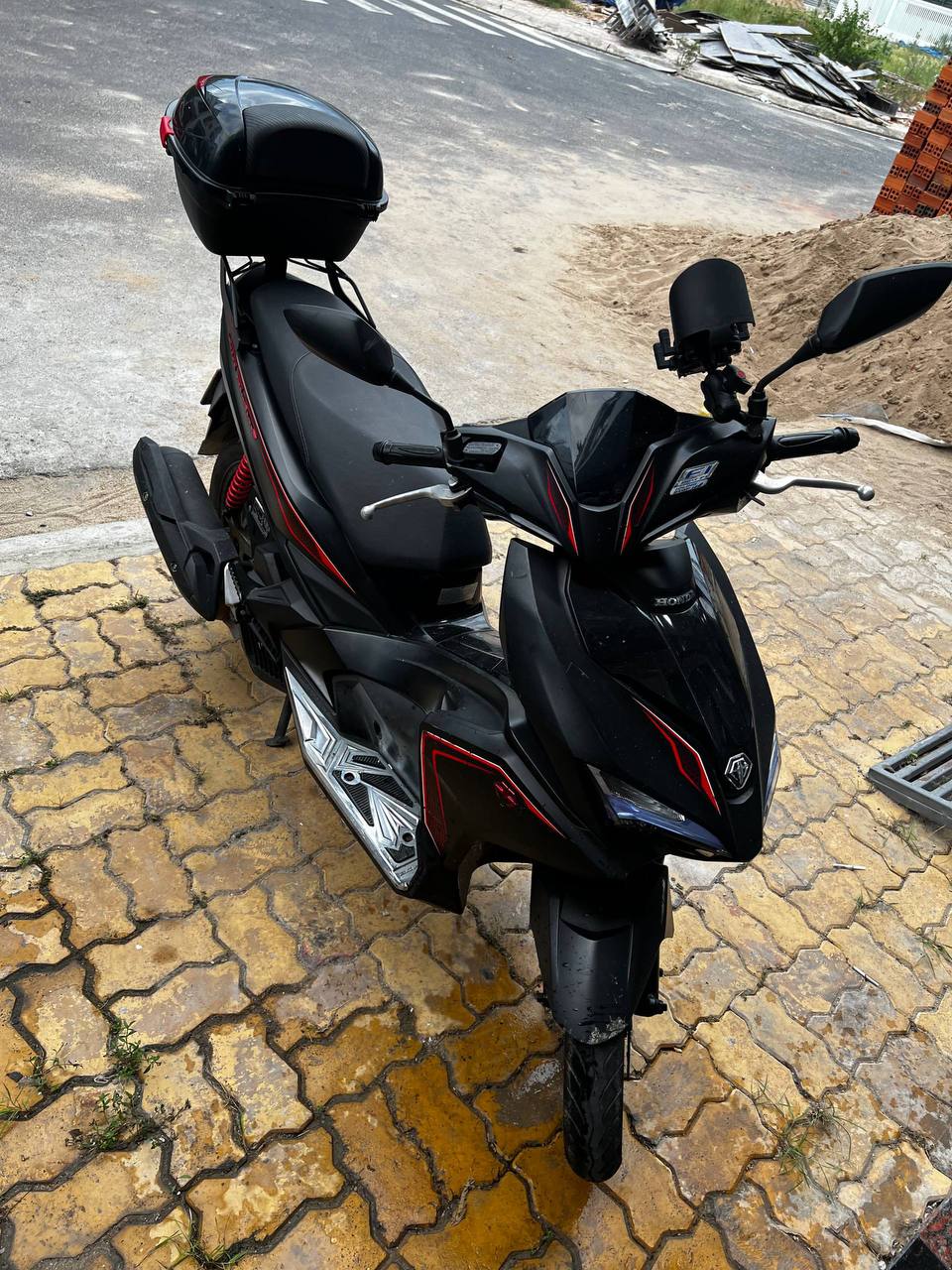 Фото 2: Сдаётся в аренду Honda Air Blade 4 (2016) 125сс